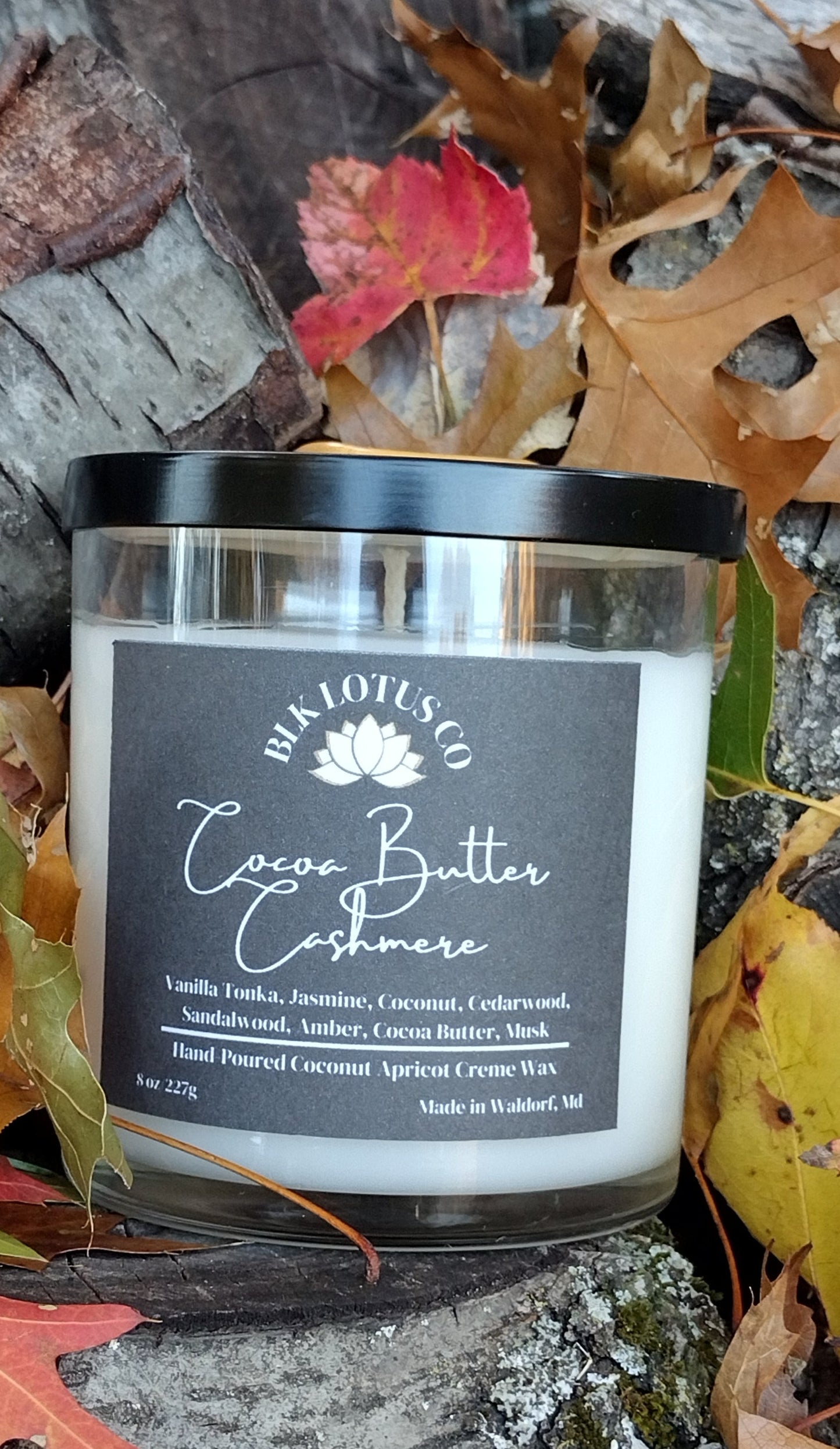 8oz Cocoa Butter Cashmere Delight: Hand-Poured Luxury Candle